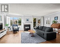 417 ST ANDREWS AVENUE, North Vancouver, British Columbia