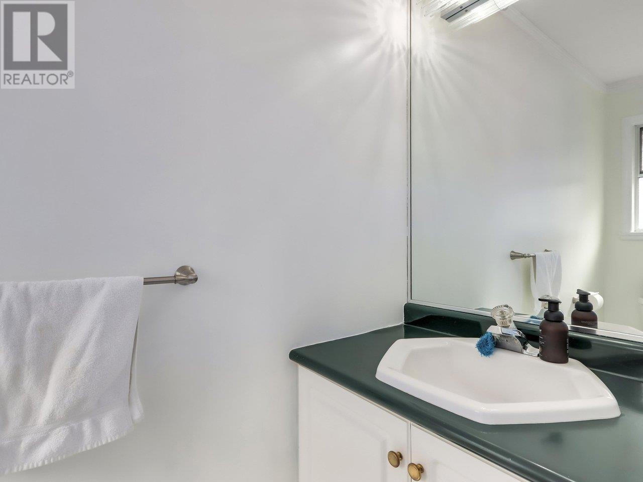 305 Sorrento Place, Coquitlam, British Columbia  V3K 6P4 - Photo 26 - R2975658