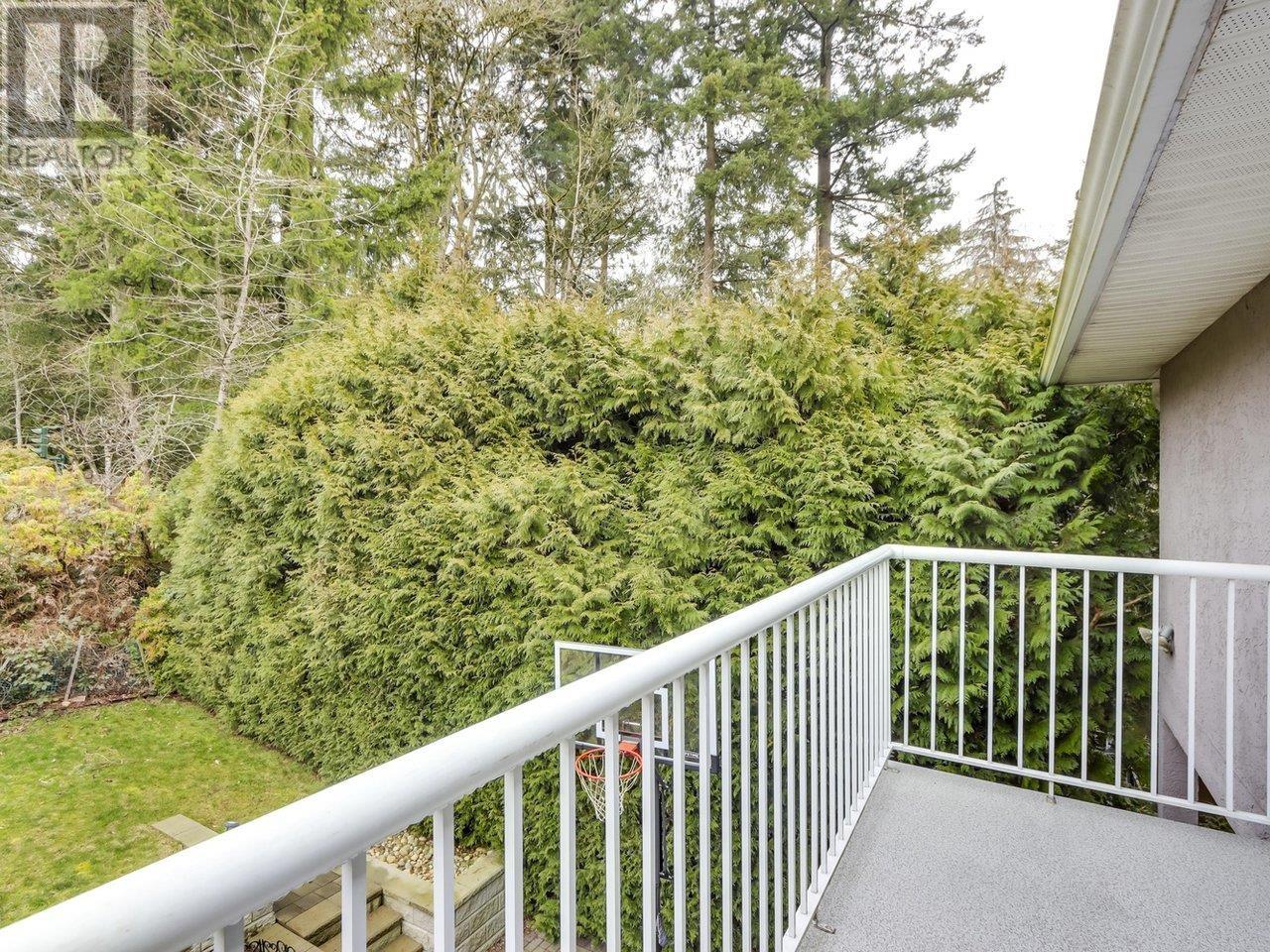 305 Sorrento Place, Coquitlam, British Columbia  V3K 6P4 - Photo 34 - R2975658