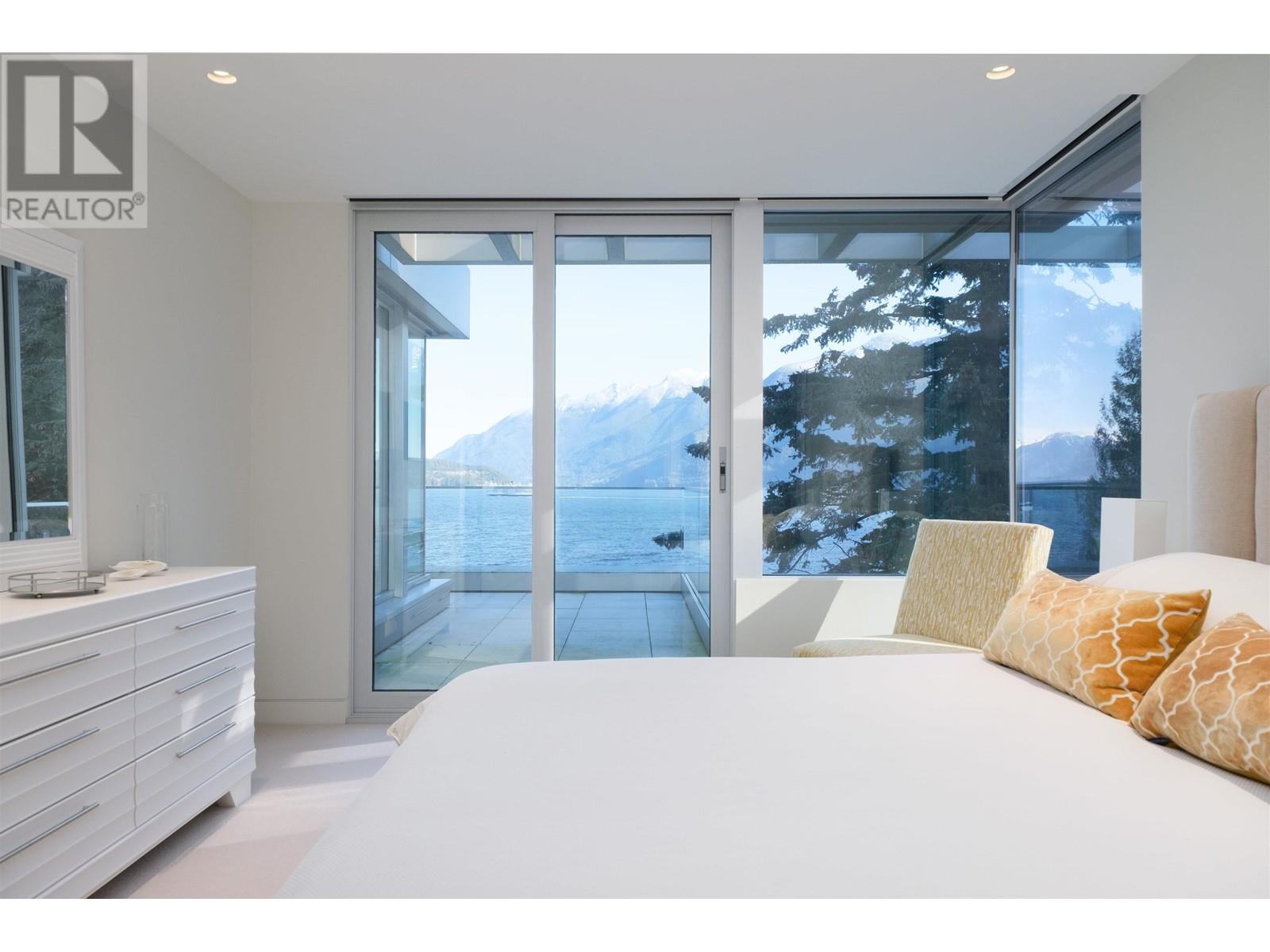 6911 Isleview Road, West Vancouver, British Columbia  V7W 7W2 - Photo 18 - R2975643