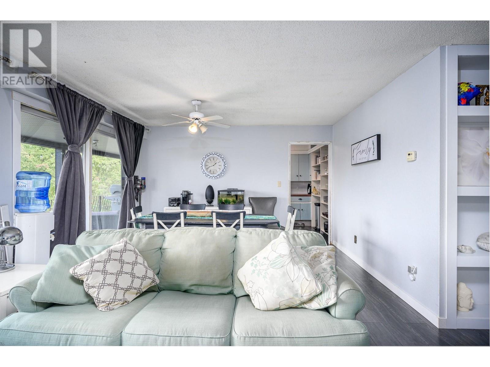 Property at 4006 Pleasant Valley Road image 3