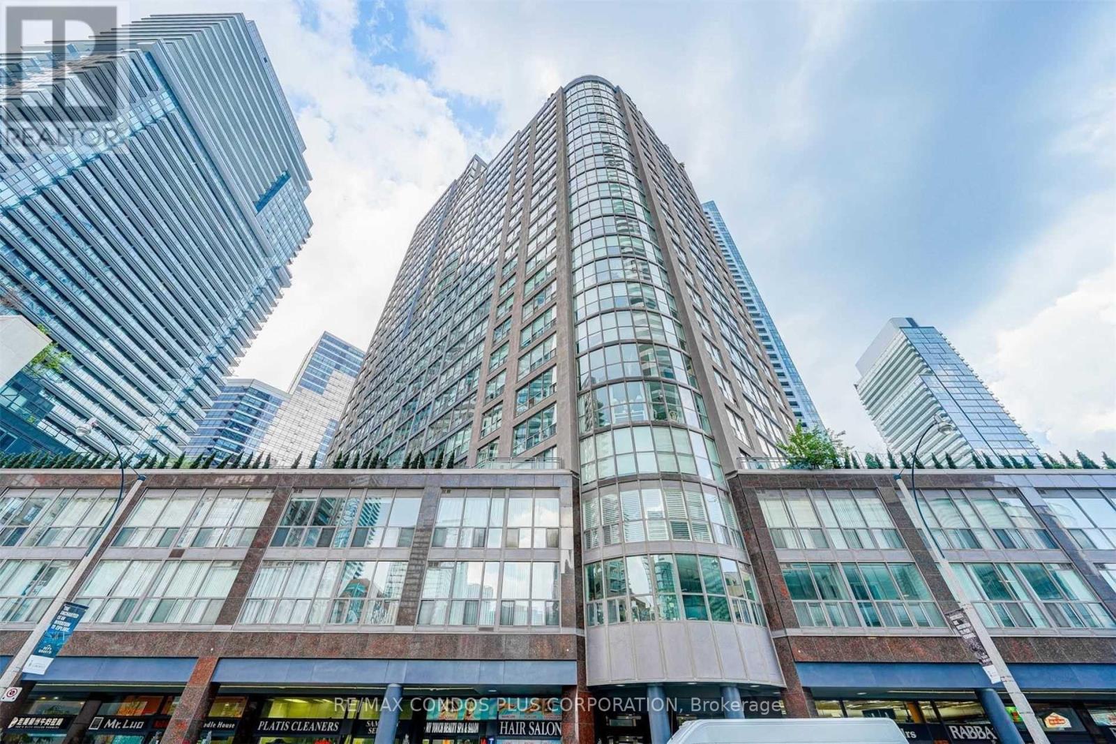 2403 - 24 WELLESLEY STREET W, Toronto, Ontario