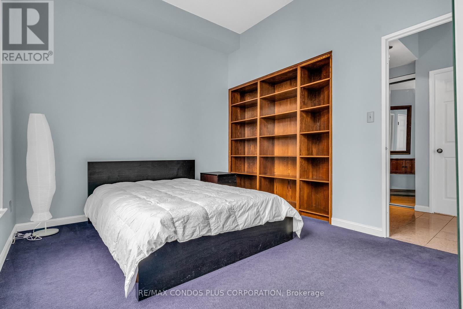 2403 - 24 Wellesley Street W, Toronto, Ontario  M4Y 2X6 - Photo 11 - C12011038