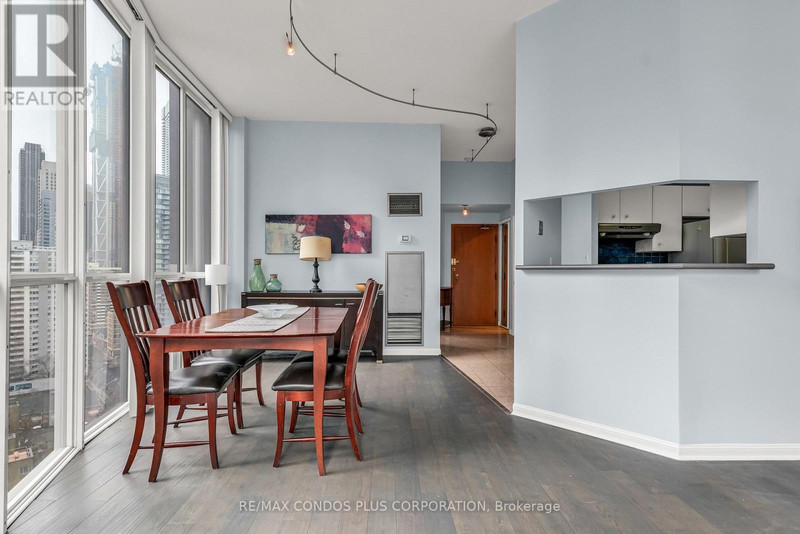 2403 - 24 Wellesley Street W, Toronto, Ontario  M4Y 2X6 - Photo 14 - C12011038