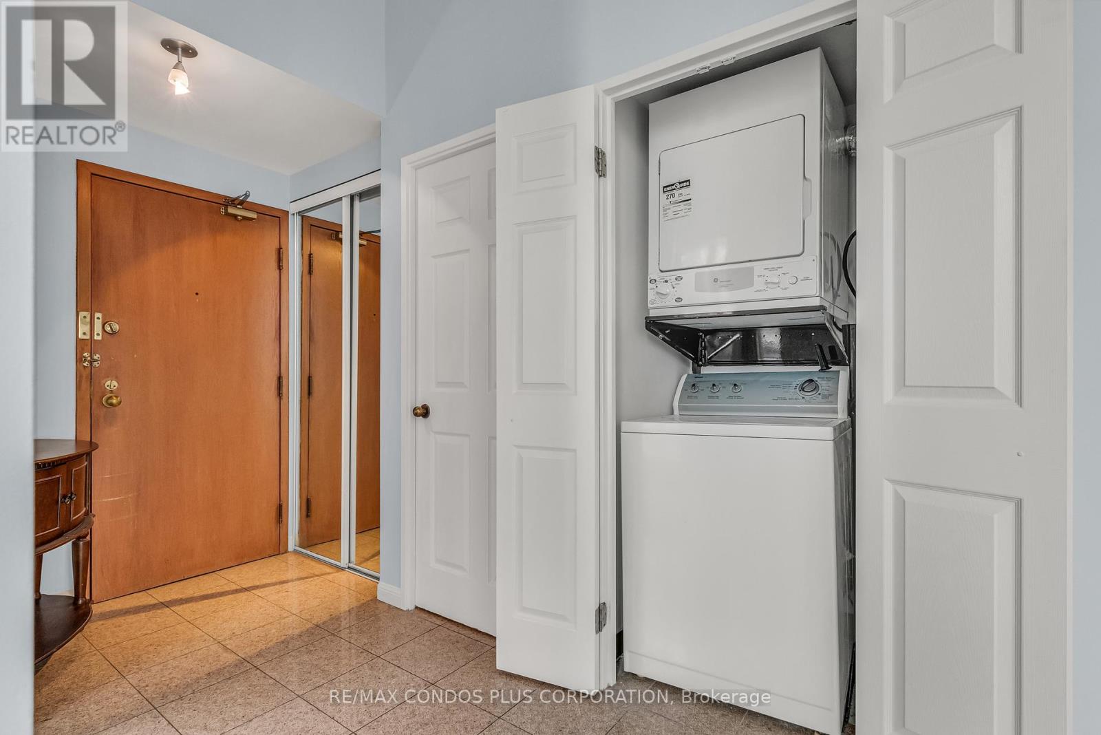 2403 - 24 Wellesley Street W, Toronto, Ontario  M4Y 2X6 - Photo 16 - C12011038
