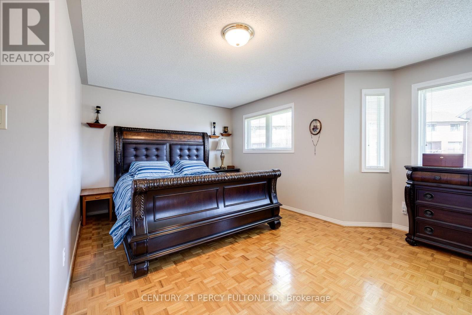249 Mossbrook Square, Pickering, Ontario  L1V 6P9 - Photo 27 - E12011013