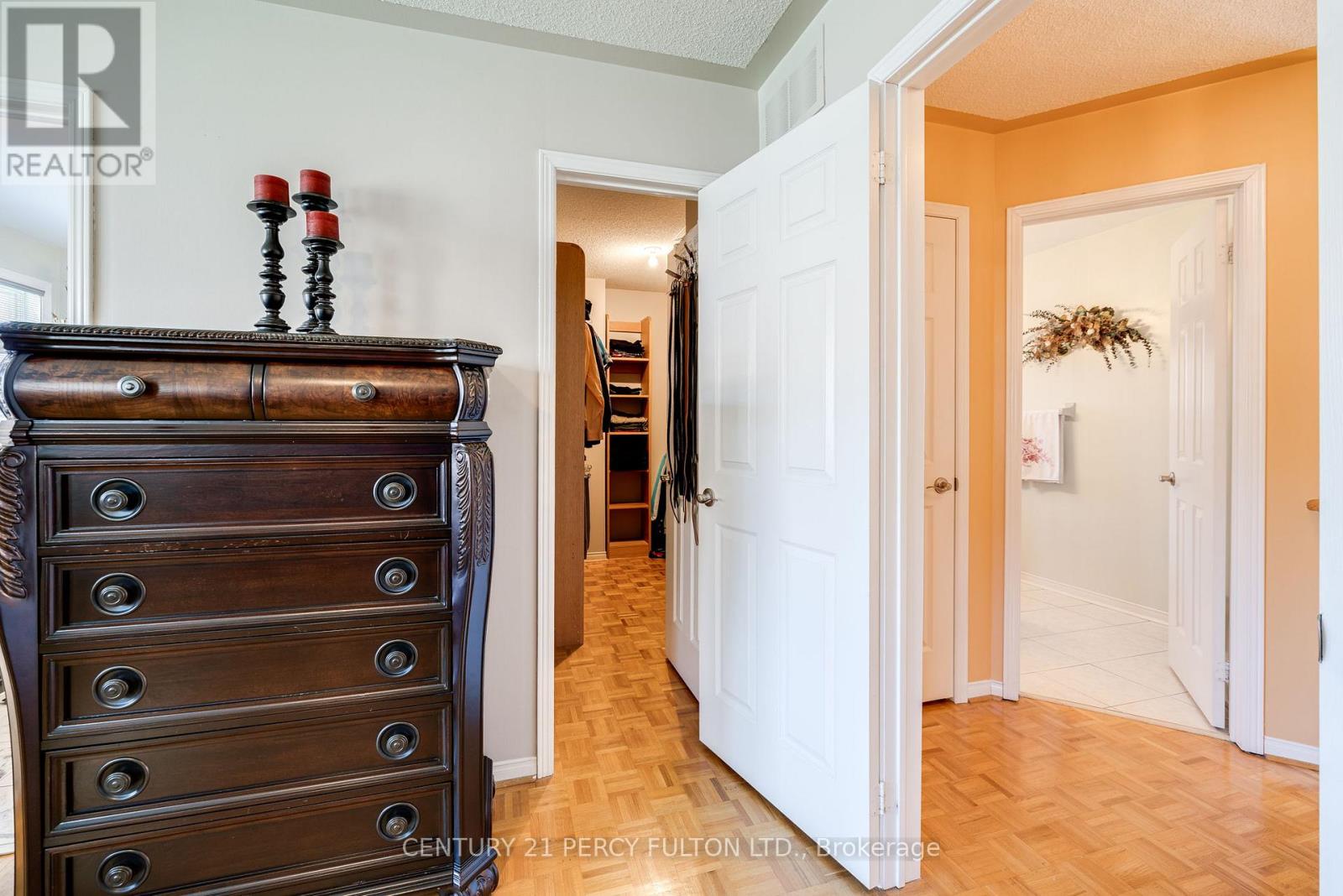 249 Mossbrook Square, Pickering, Ontario  L1V 6P9 - Photo 28 - E12011013