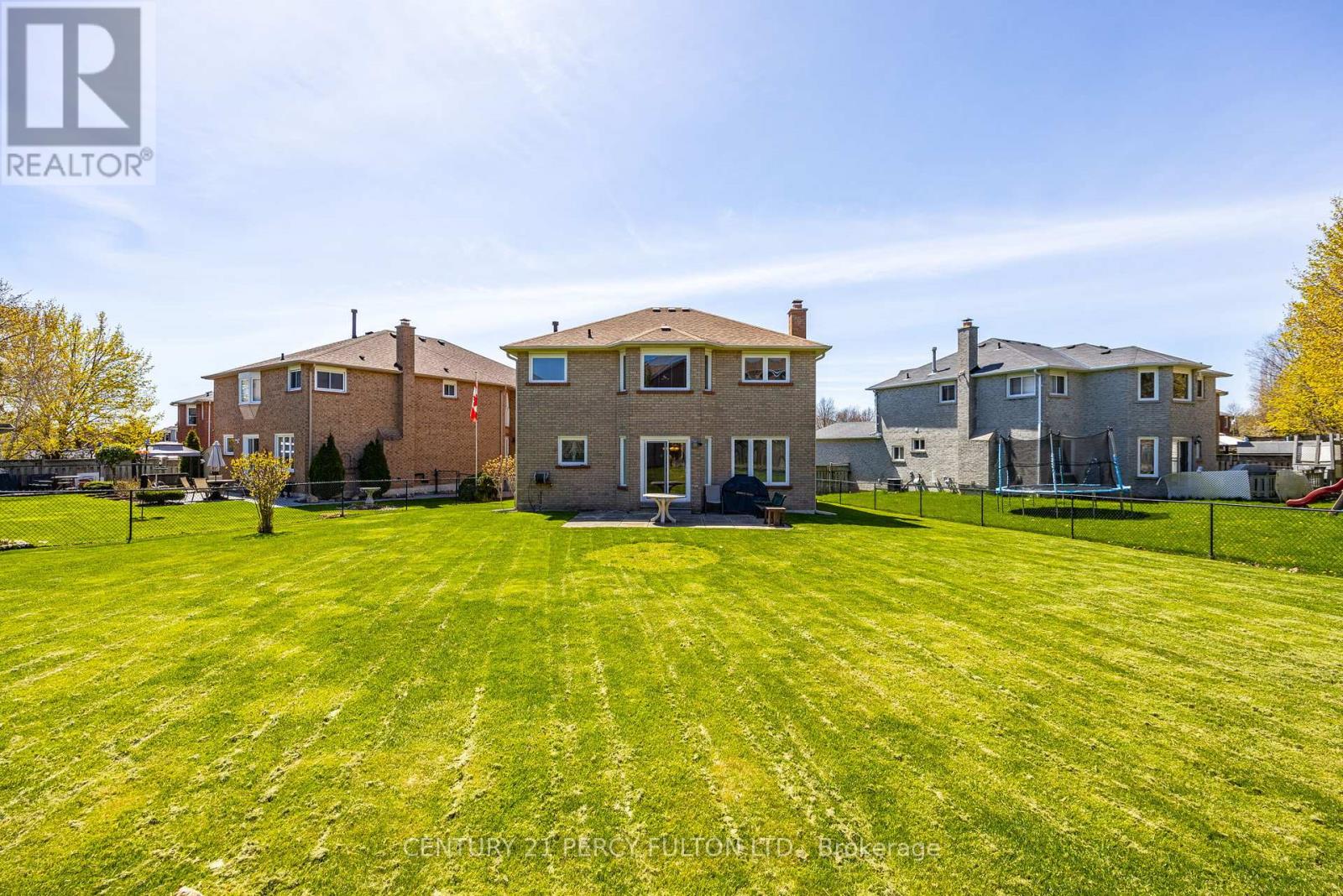 249 Mossbrook Square, Pickering, Ontario  L1V 6P9 - Photo 37 - E12011013