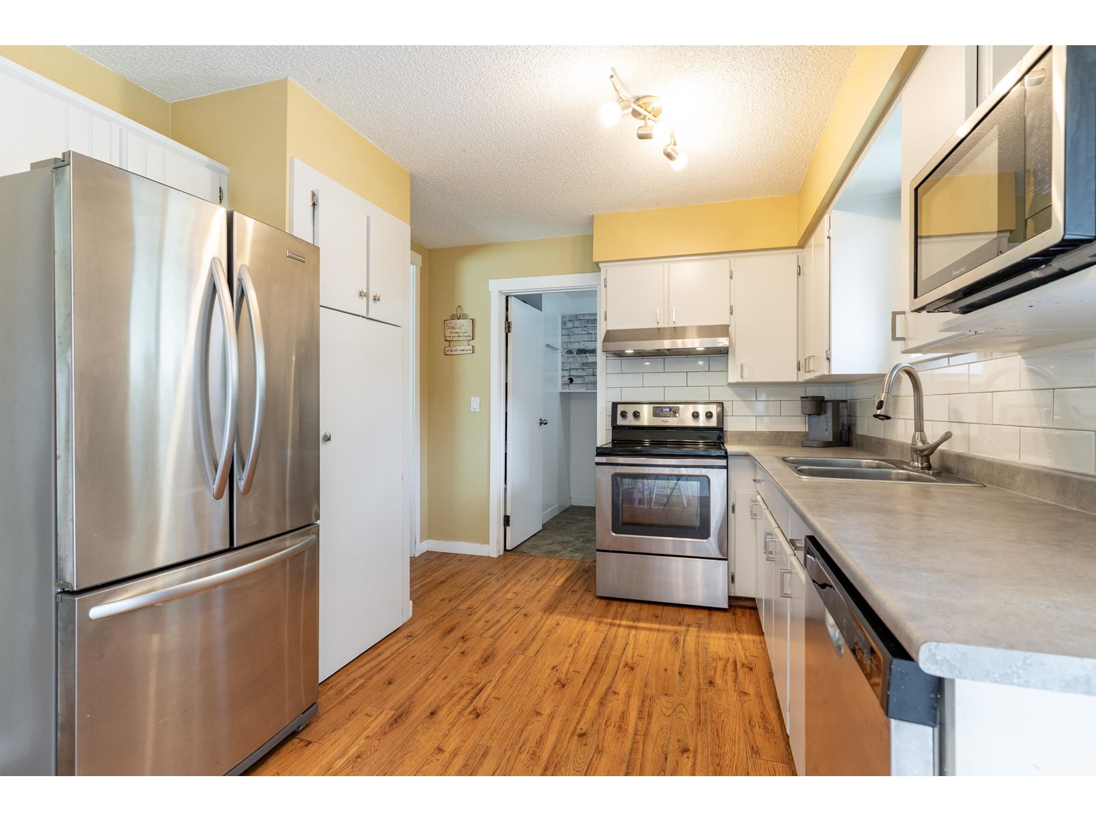 10259 143a Street, Surrey, British Columbia  V3T 5C1 - Photo 9 - R2969533