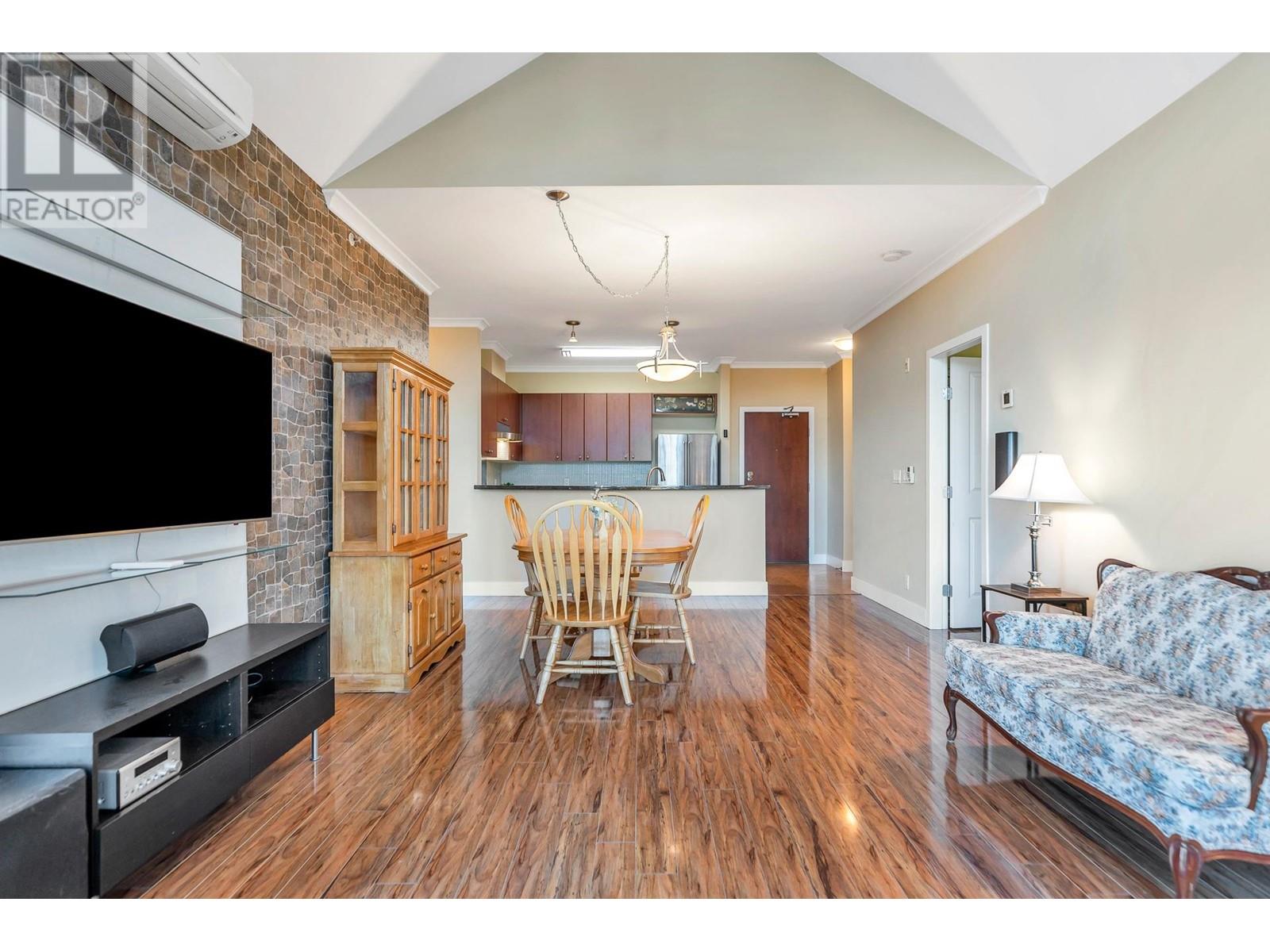 502 14 E Royal Avenue, New Westminster, British Columbia  V3L 5W5 - Photo 5 - R2975347