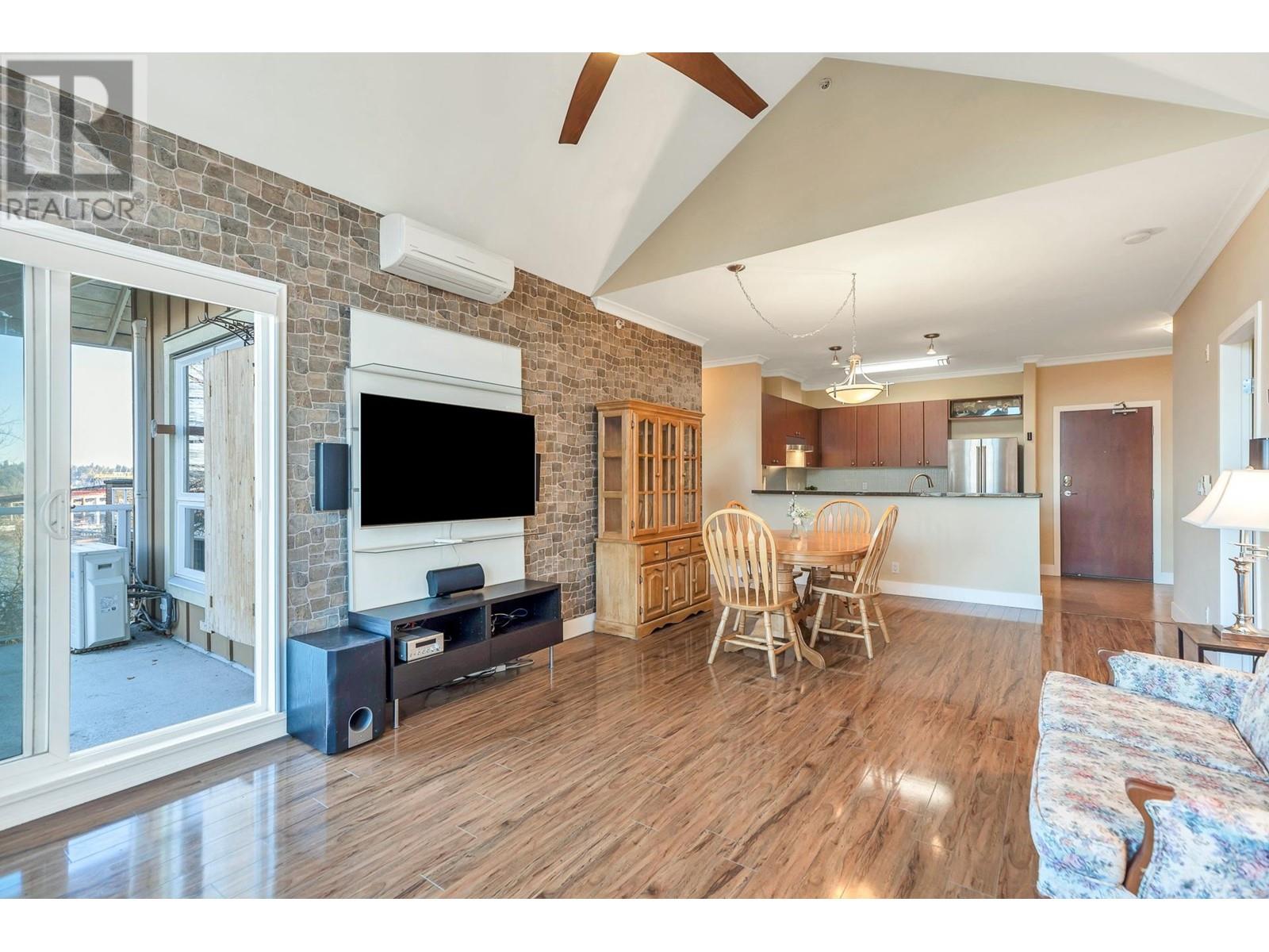 502 14 E Royal Avenue, New Westminster, British Columbia  V3L 5W5 - Photo 4 - R2975347