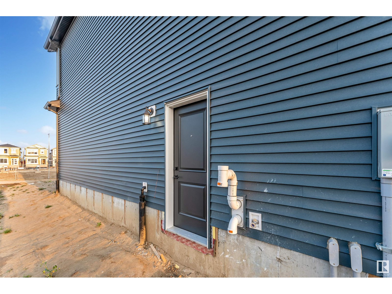 Property at 8405 228A ST NW image 3