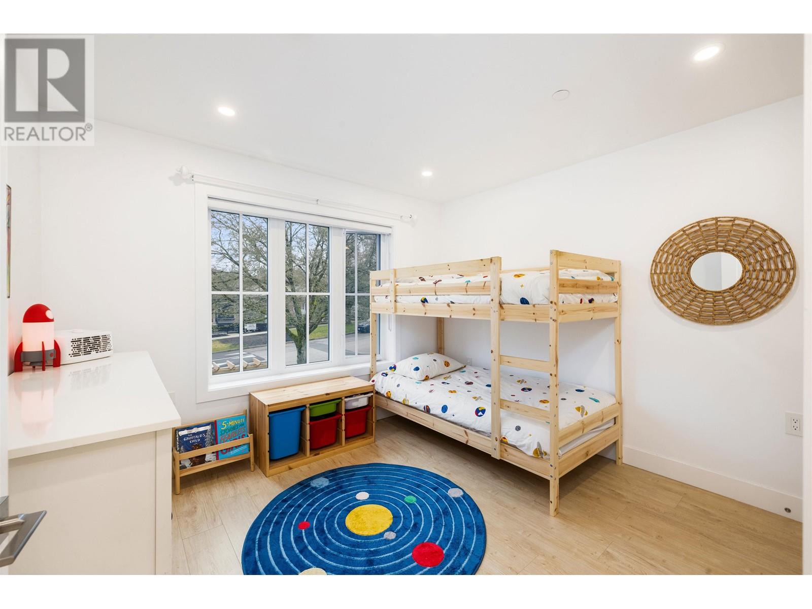 Listing Picture 14 of 27 : 1 3119 CHARLES STREET, Vancouver / 溫哥華 - 魯藝地產 Yvonne Lu Group - MLS Medallion Club Member