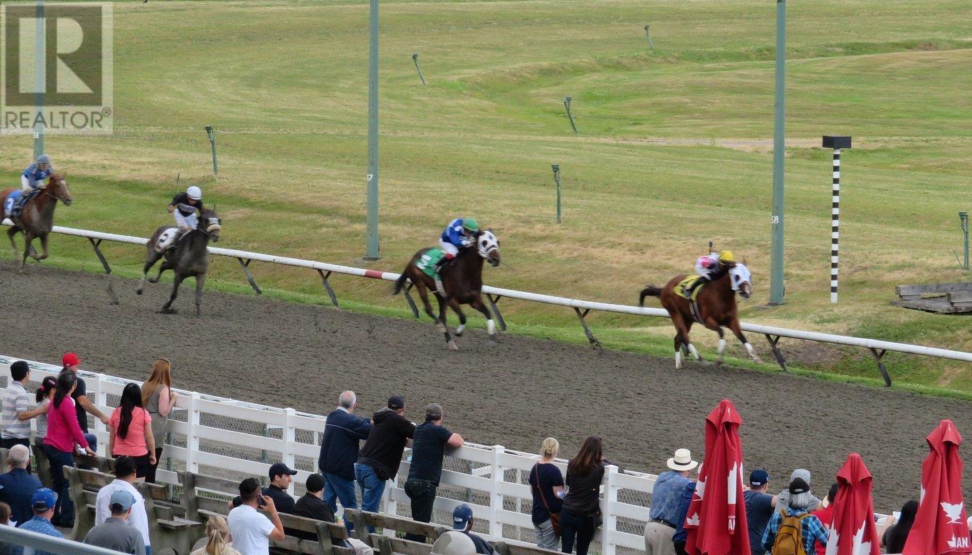 Listing Picture 25 of 27 : 1 3119 CHARLES STREET, Vancouver / 溫哥華 - 魯藝地產 Yvonne Lu Group - MLS Medallion Club Member