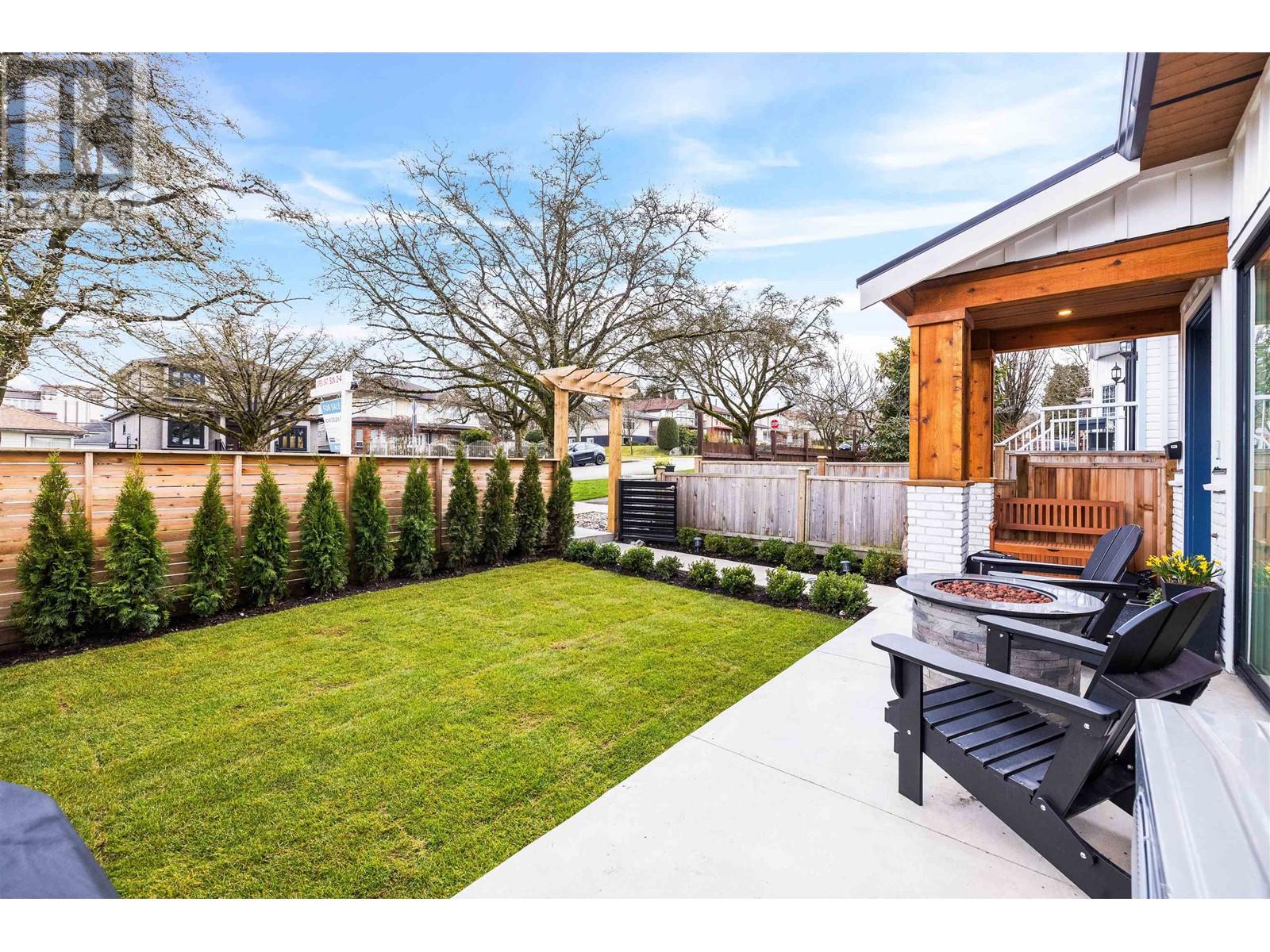 Listing Picture 18 of 27 : 1 3119 CHARLES STREET, Vancouver / 溫哥華 - 魯藝地產 Yvonne Lu Group - MLS Medallion Club Member