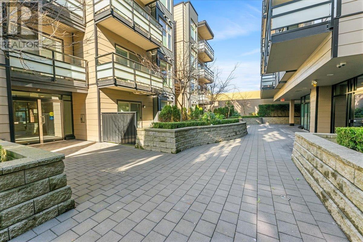 205 7727 Royal Oak Avenue, Burnaby, British Columbia  V5J 4K2 - Photo 3 - R2975601