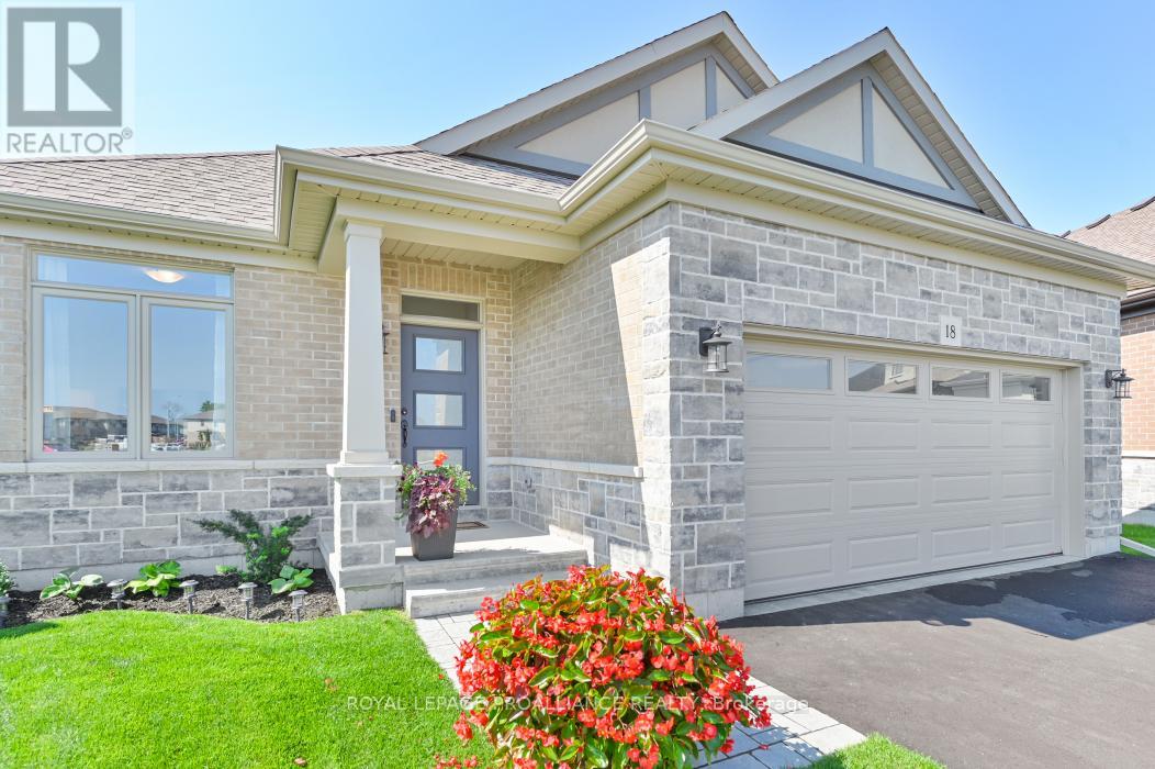 Property at 18 ATHABASKA DRIVE image 4