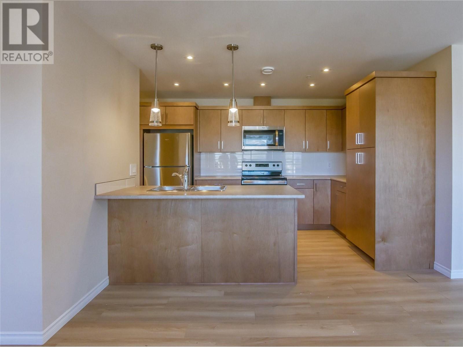 Property at 3362 SKAHA LAKE Road Unit# 903 image 2