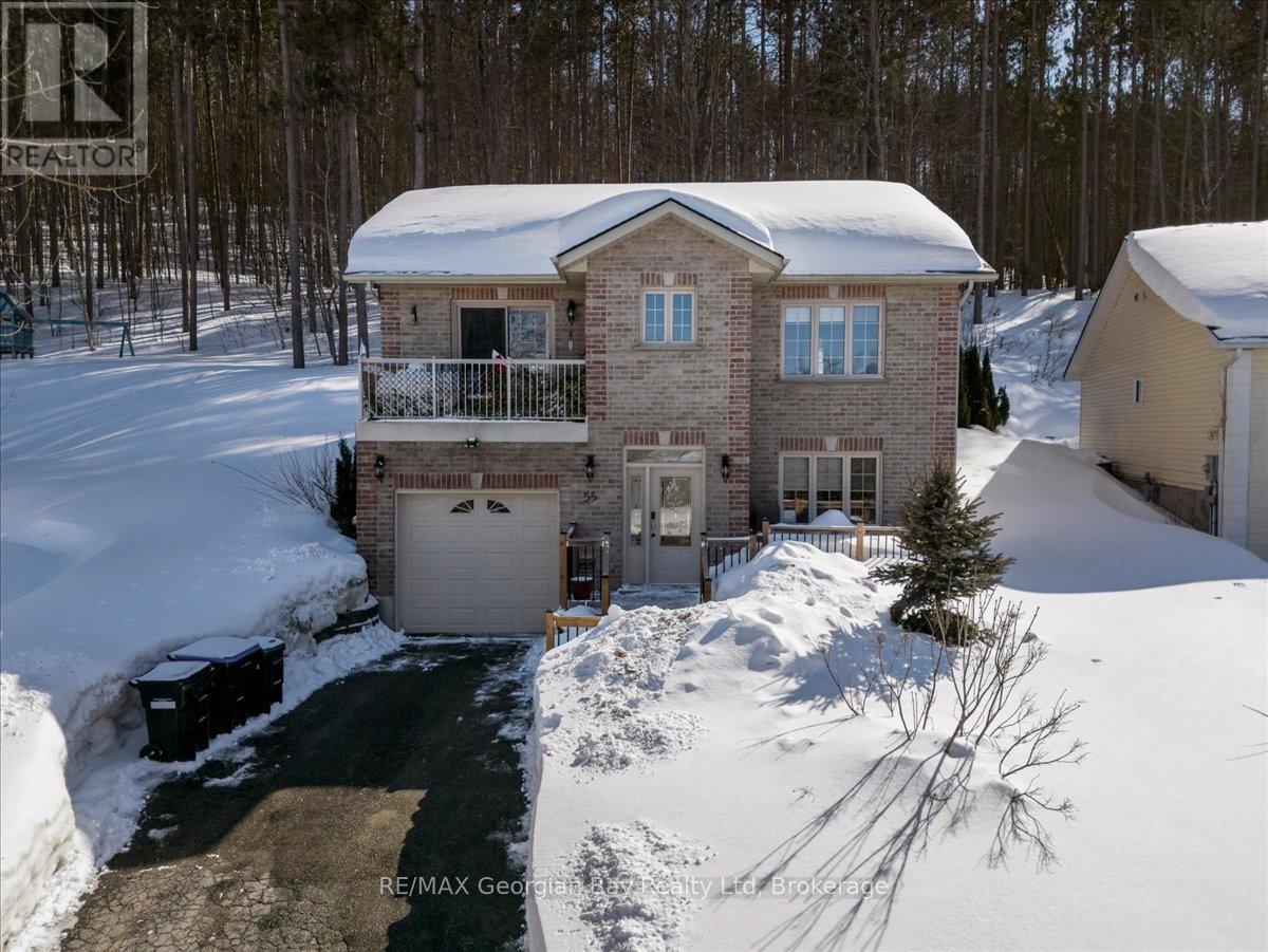 55 Therrien Court, Penetanguishene, Ontario  L9M 1P6 - Photo 1 - S12011079