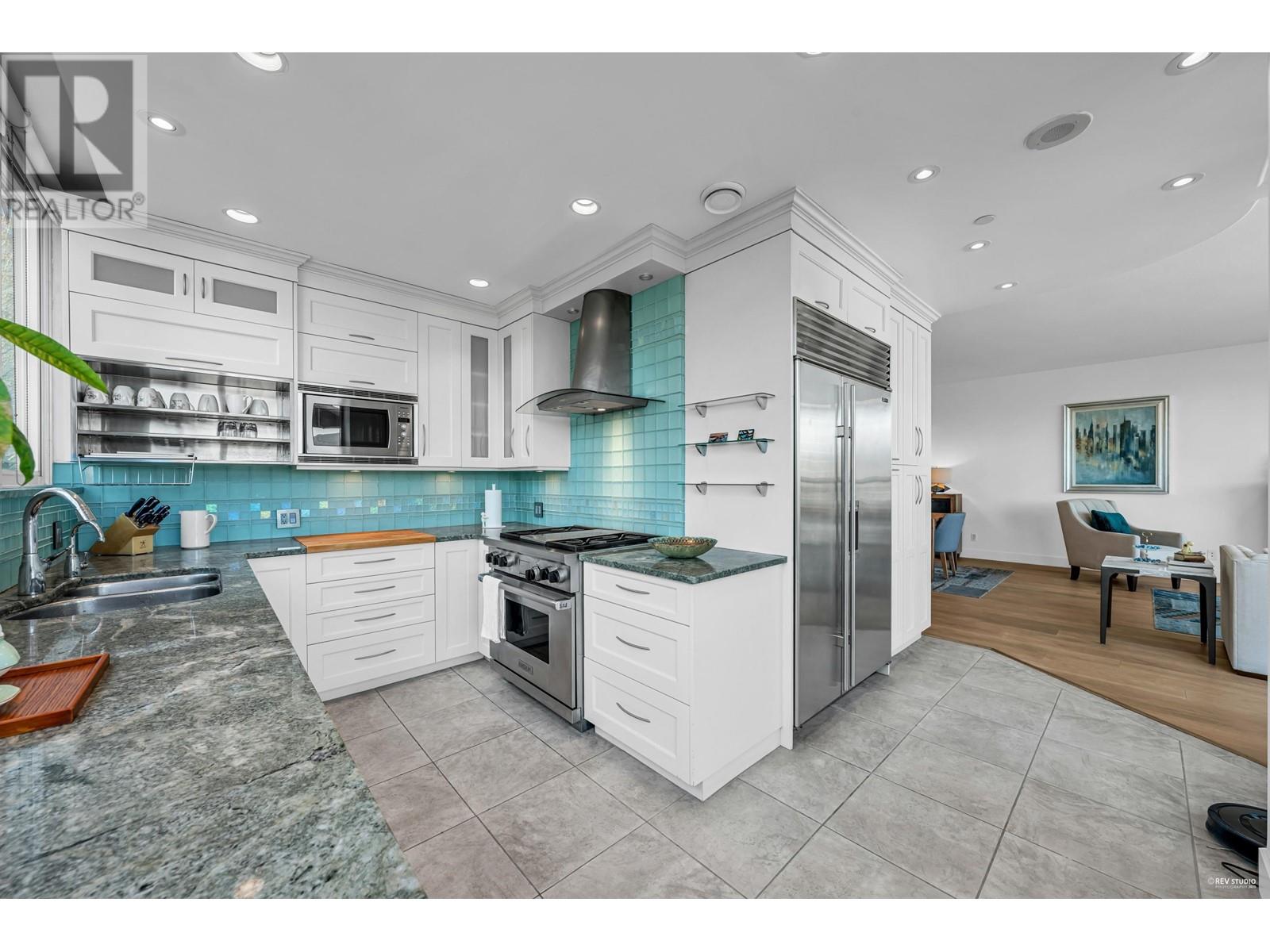 L302 1550 Coal Harbour Quay, Vancouver, British Columbia  V6G 3G1 - Photo 13 - R2954999