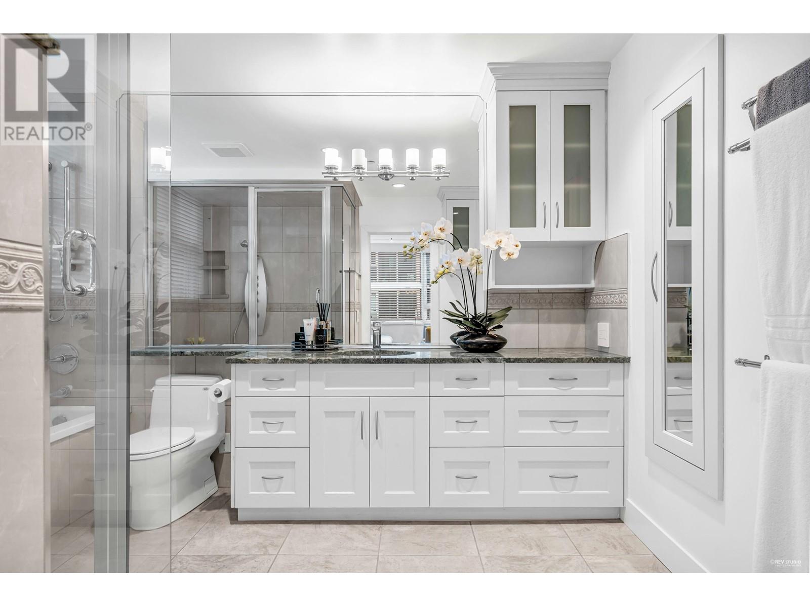 L302 1550 Coal Harbour Quay, Vancouver, British Columbia  V6G 3G1 - Photo 23 - R2954999