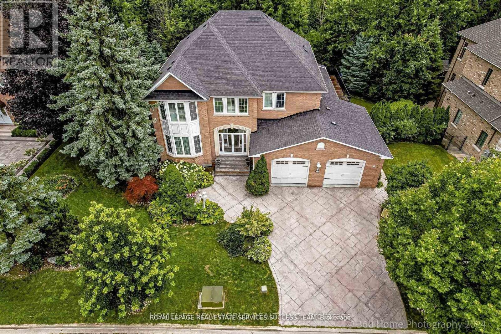 Property at 37 HEATHERWOOD CRESCENT image 3