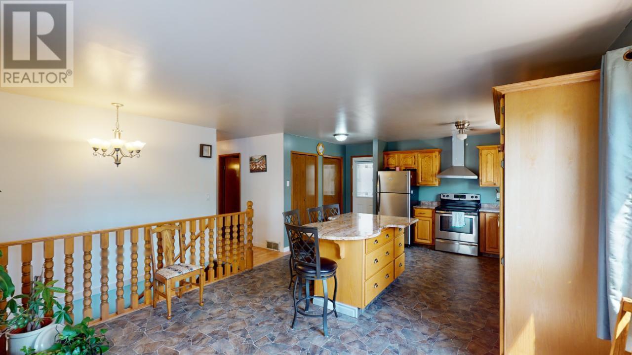 9271 Campbell Street, Moyie, British Columbia  V0B 2A0 - Photo 8 - 10337491
