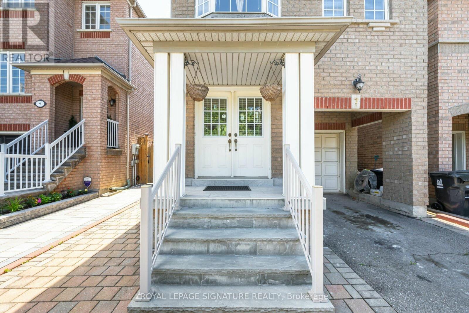 Property at 7 VIA CASSIA DRIVE image 4