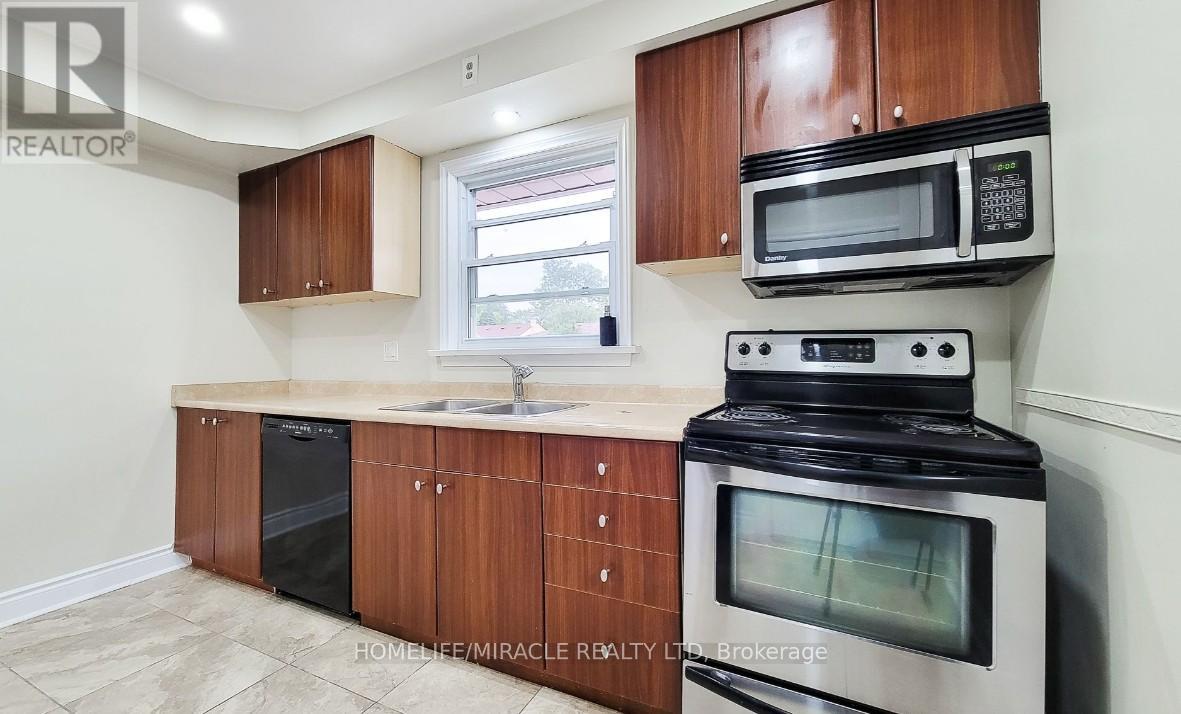 7150 Douglas Crescent, Niagara Falls, Ontario  L2G 3C4 - Photo 22 - X12011133