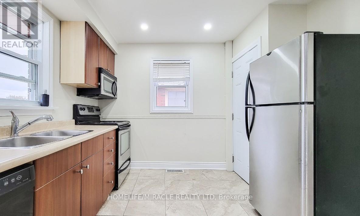 7150 Douglas Crescent, Niagara Falls, Ontario  L2G 3C4 - Photo 23 - X12011133