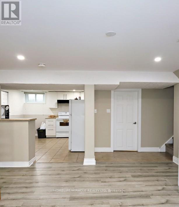 7150 Douglas Crescent, Niagara Falls, Ontario  L2G 3C4 - Photo 26 - X12011133