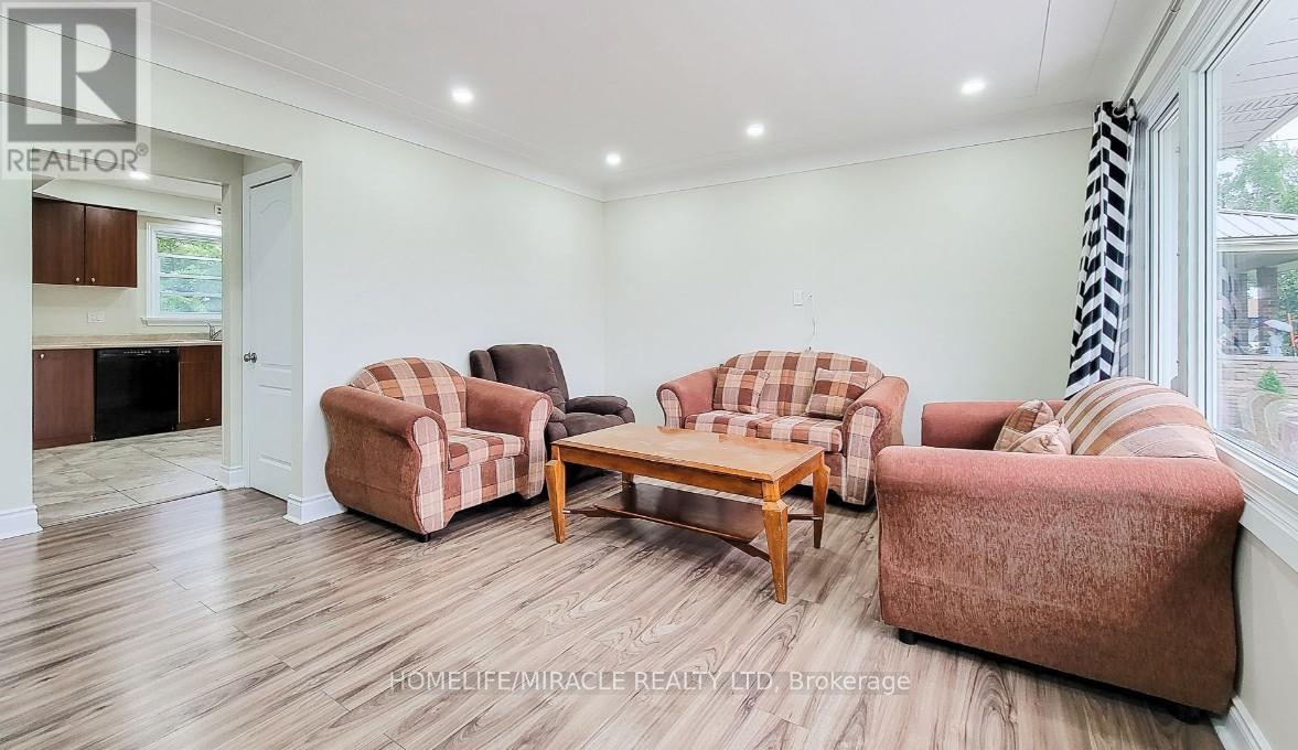 Property at 7150 DOUGLAS CRESCENT image 3