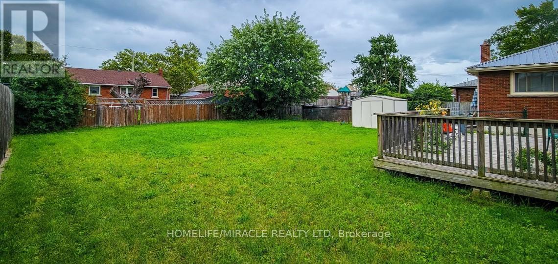 7150 Douglas Crescent, Niagara Falls, Ontario  L2G 3C4 - Photo 32 - X12011133