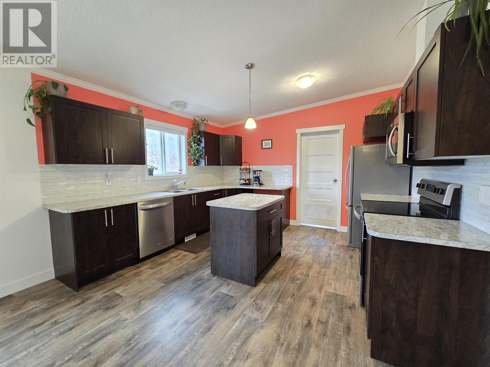 455 Horseshoe Lake Road, Mcbride, British Columbia  V0J 2E0 - Photo 3 - R2966732