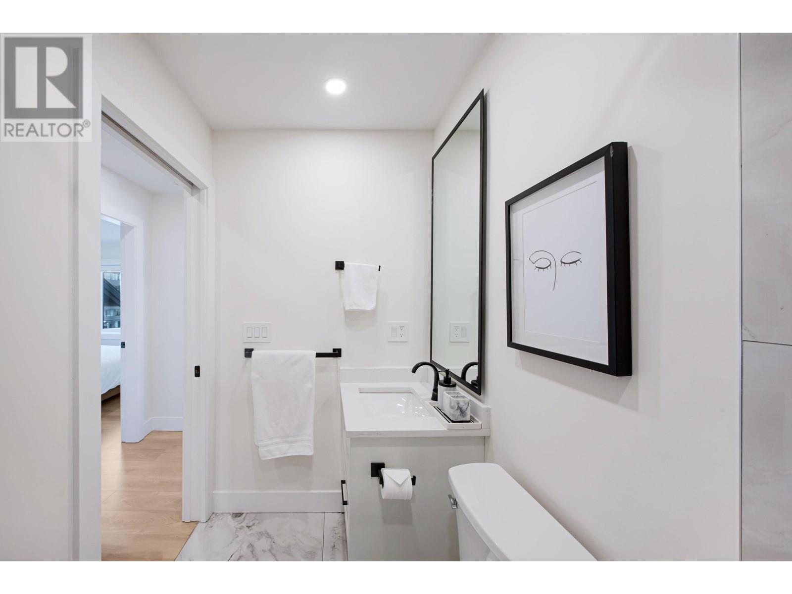 2668 E 8th Avenue, Vancouver, British Columbia  V5M 1W5 - Photo 17 - R2975636