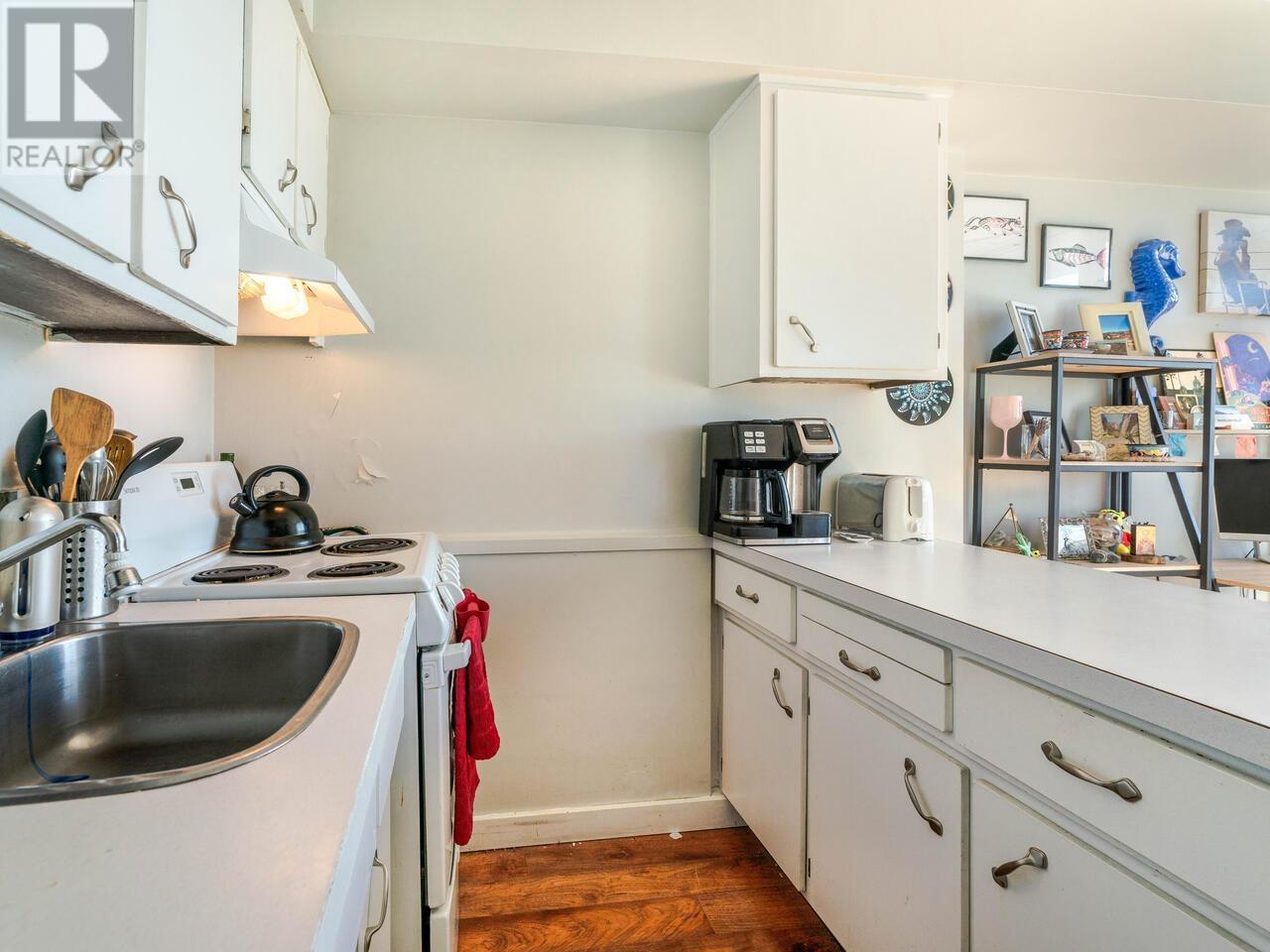 Listing Picture 11 of 21 : 1101 1534 HARWOOD STREET, Vancouver / 溫哥華 - 魯藝地產 Yvonne Lu Group - MLS Medallion Club Member