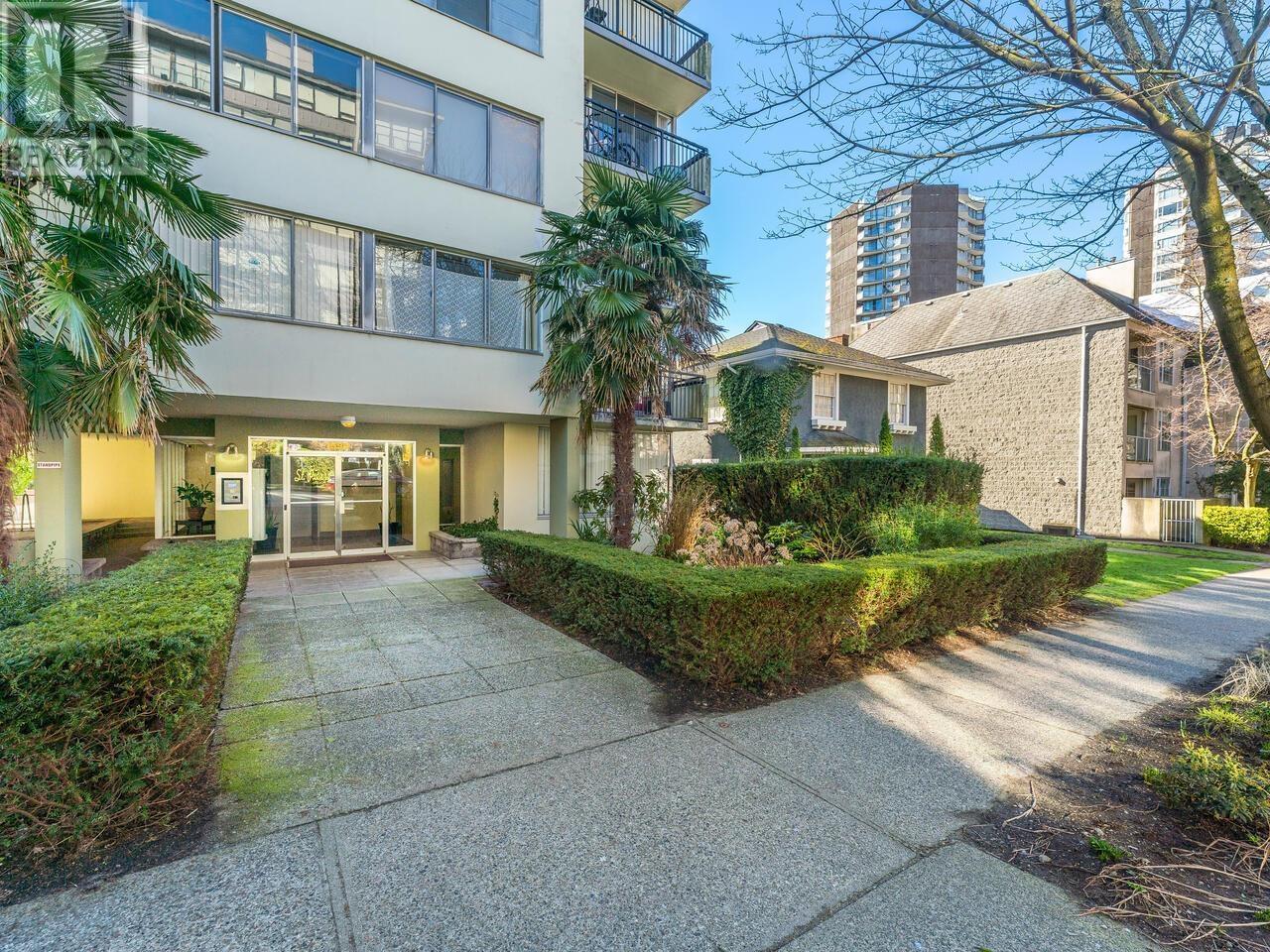 Listing Picture 17 of 21 : 1101 1534 HARWOOD STREET, Vancouver / 溫哥華 - 魯藝地產 Yvonne Lu Group - MLS Medallion Club Member