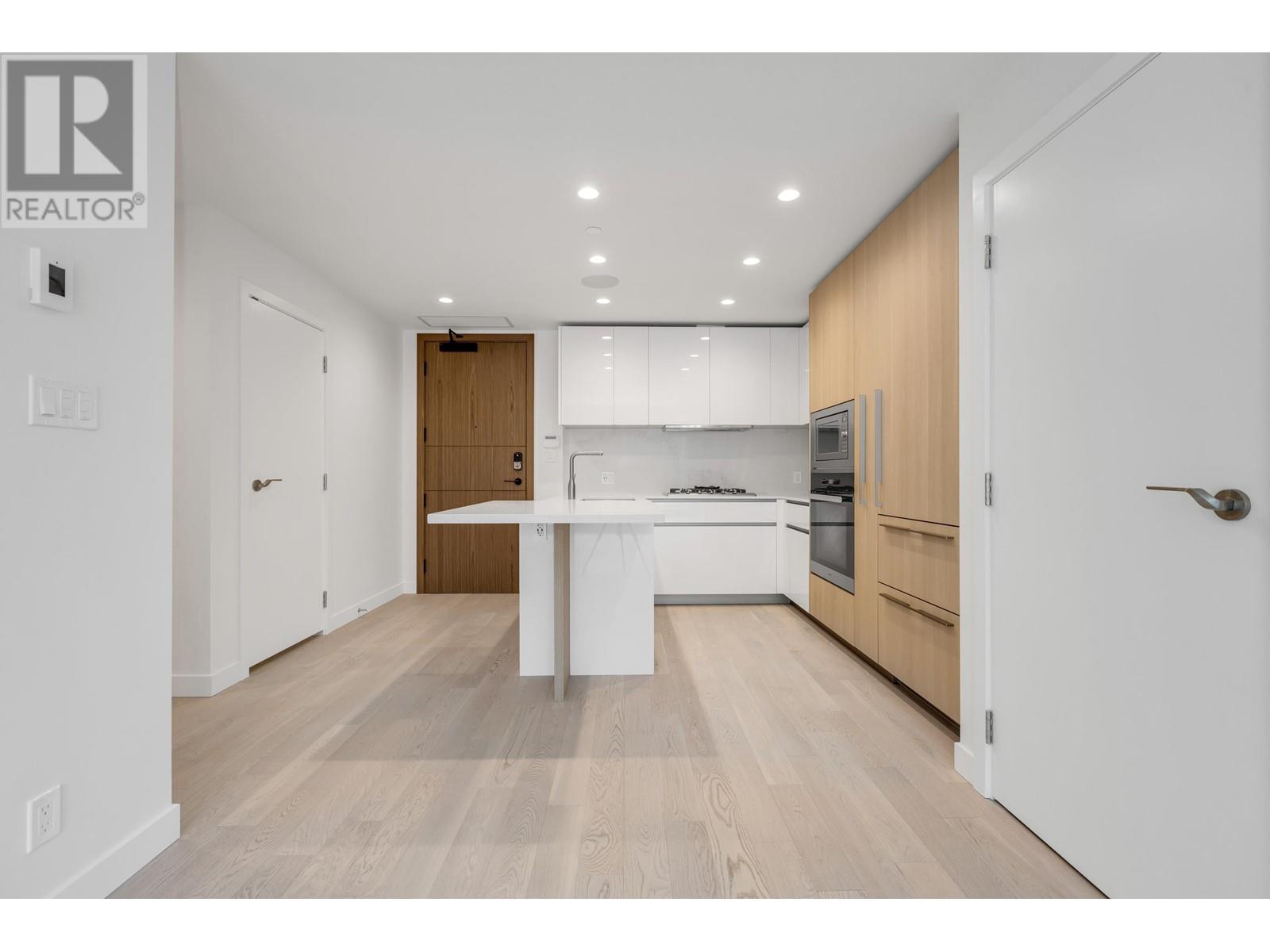 Listing Picture 5 of 39 : 605 6811 PEARSON WAY, Richmond / 烈治文 - 魯藝地產 Yvonne Lu Group - MLS Medallion Club Member