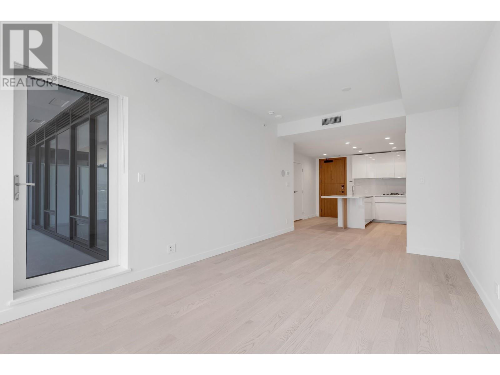 Listing Picture 8 of 39 : 605 6811 PEARSON WAY, Richmond / 烈治文 - 魯藝地產 Yvonne Lu Group - MLS Medallion Club Member