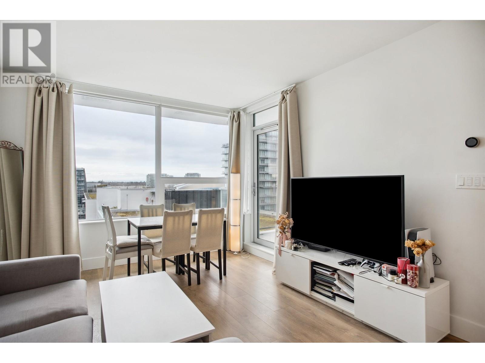Listing Picture 2 of 40 : 806 6900 PEARSON WAY, Richmond / 烈治文 - 魯藝地產 Yvonne Lu Group - MLS Medallion Club Member