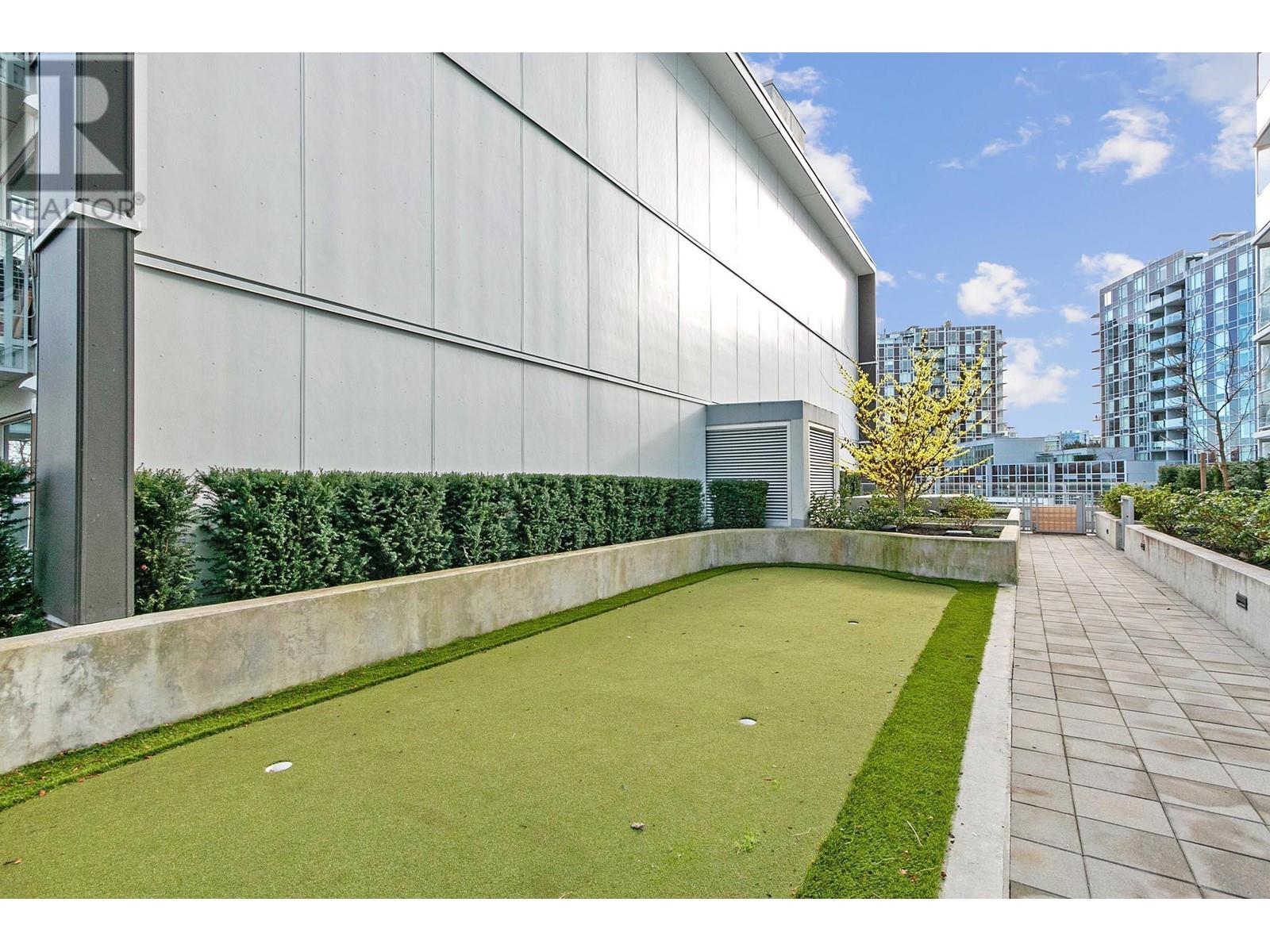 Listing Picture 34 of 40 : 806 6900 PEARSON WAY, Richmond / 烈治文 - 魯藝地產 Yvonne Lu Group - MLS Medallion Club Member