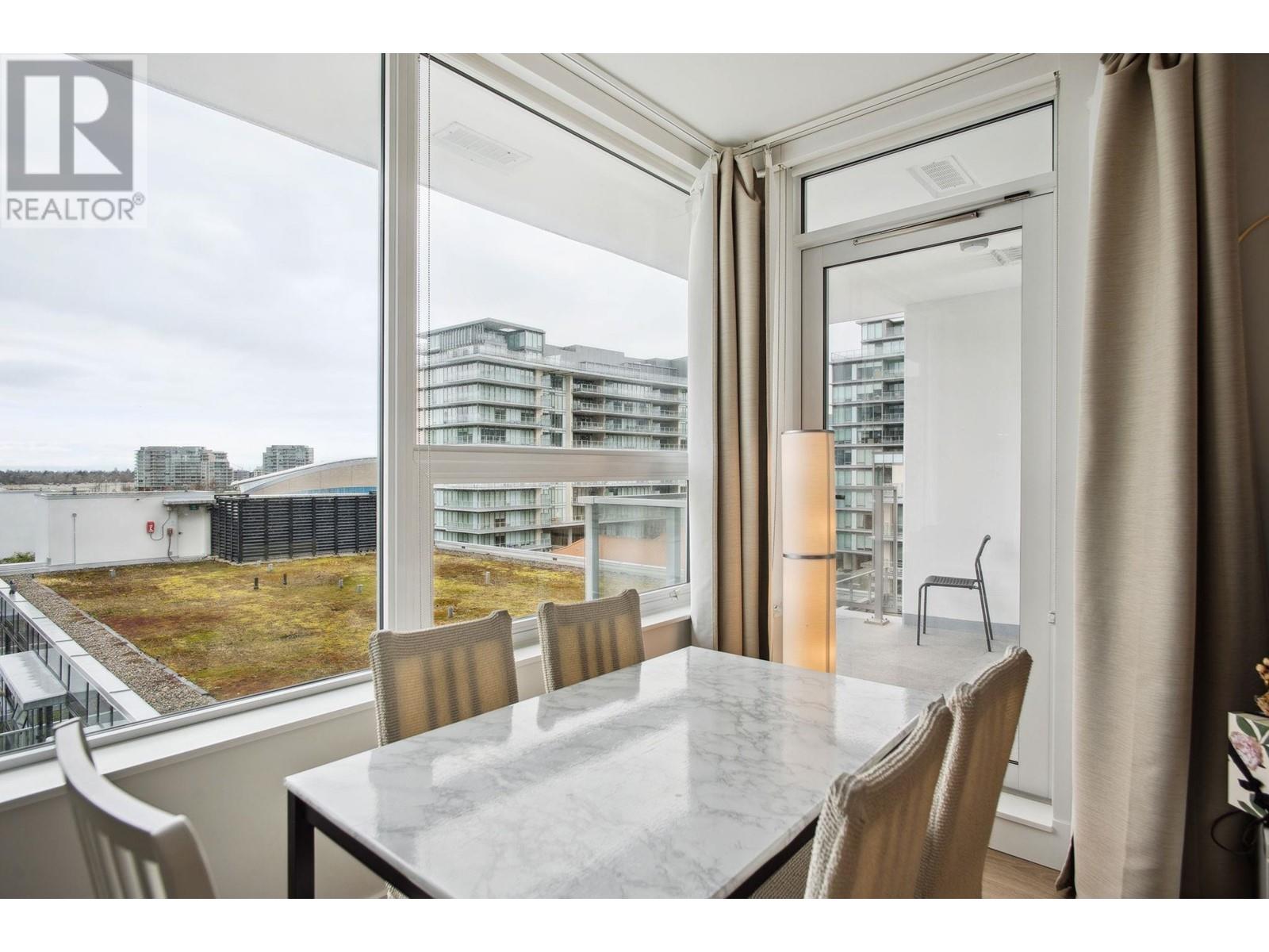 Listing Picture 6 of 40 : 806 6900 PEARSON WAY, Richmond / 烈治文 - 魯藝地產 Yvonne Lu Group - MLS Medallion Club Member