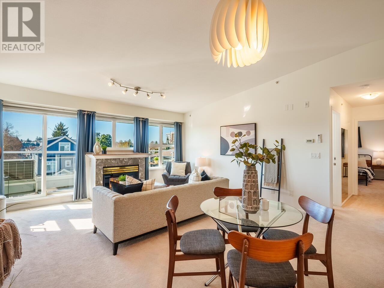 Listing Picture 2 of 21 : 405 2965 HORLEY STREET, Vancouver / 溫哥華 - 魯藝地產 Yvonne Lu Group - MLS Medallion Club Member