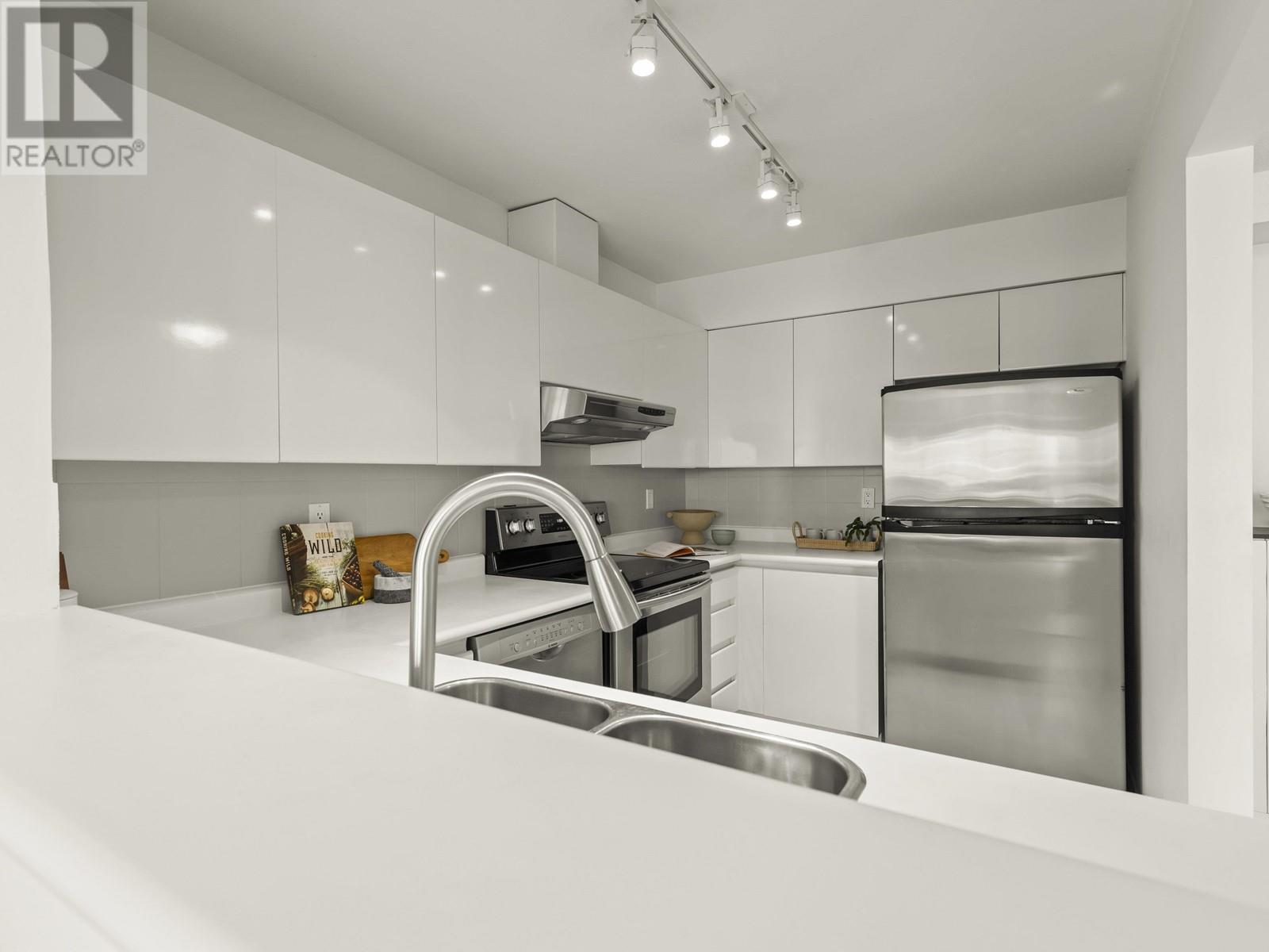 Listing Picture 15 of 36 : 30 2662 MORNINGSTAR CRESCENT, Vancouver / 溫哥華 - 魯藝地產 Yvonne Lu Group - MLS Medallion Club Member