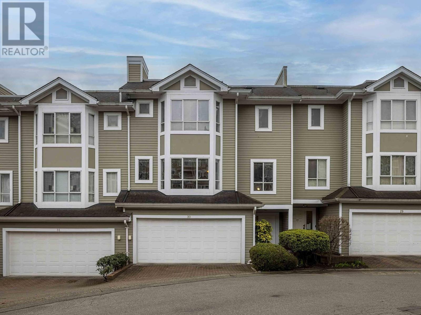 Listing Picture 2 of 36 : 30 2662 MORNINGSTAR CRESCENT, Vancouver / 溫哥華 - 魯藝地產 Yvonne Lu Group - MLS Medallion Club Member