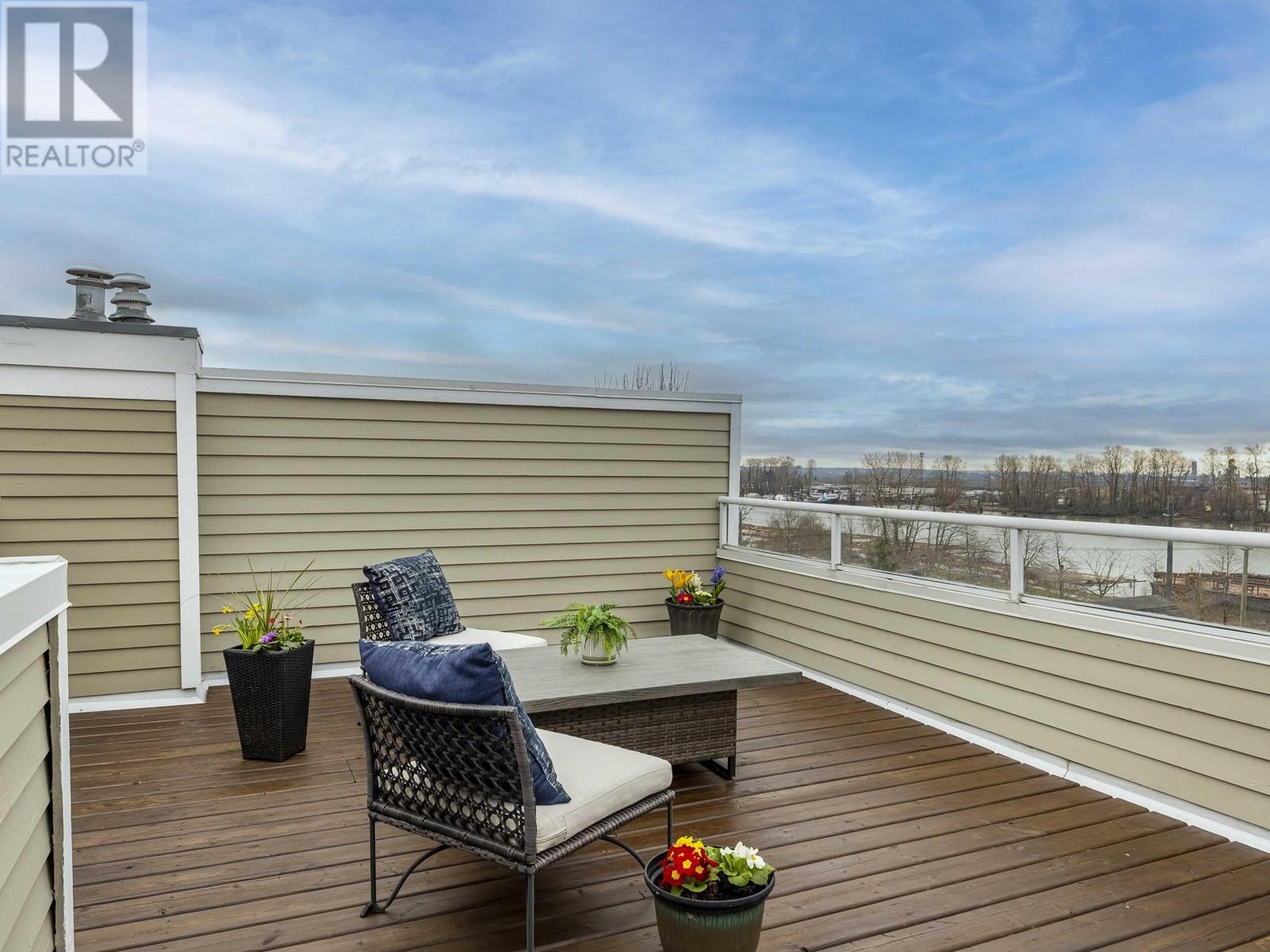 Listing Picture 30 of 36 : 30 2662 MORNINGSTAR CRESCENT, Vancouver / 溫哥華 - 魯藝地產 Yvonne Lu Group - MLS Medallion Club Member