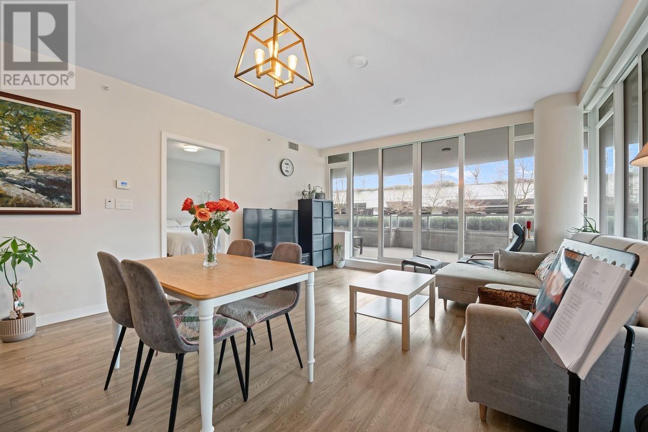 203 788 Arthur Erickson Place, West Vancouver, British Columbia  V7T 0B6 - Photo 5 - R2975773