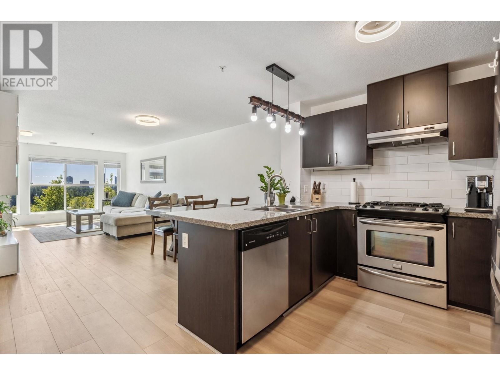 316 3050 Dayanee Springs Boulevard, Coquitlam, British Columbia  V3E 0A2 - Photo 2 - R2975775