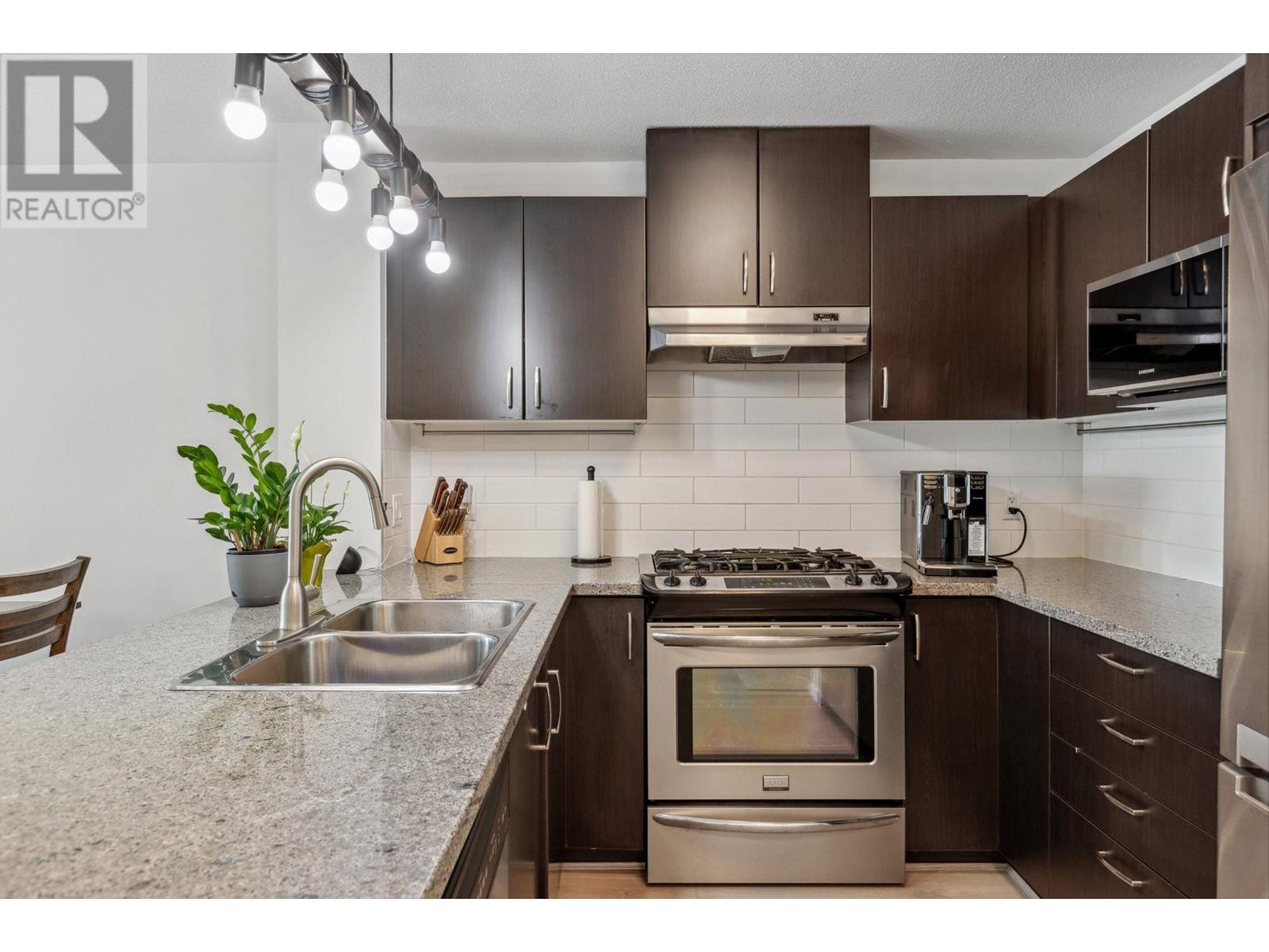 316 3050 Dayanee Springs Boulevard, Coquitlam, British Columbia  V3E 0A2 - Photo 4 - R2975775