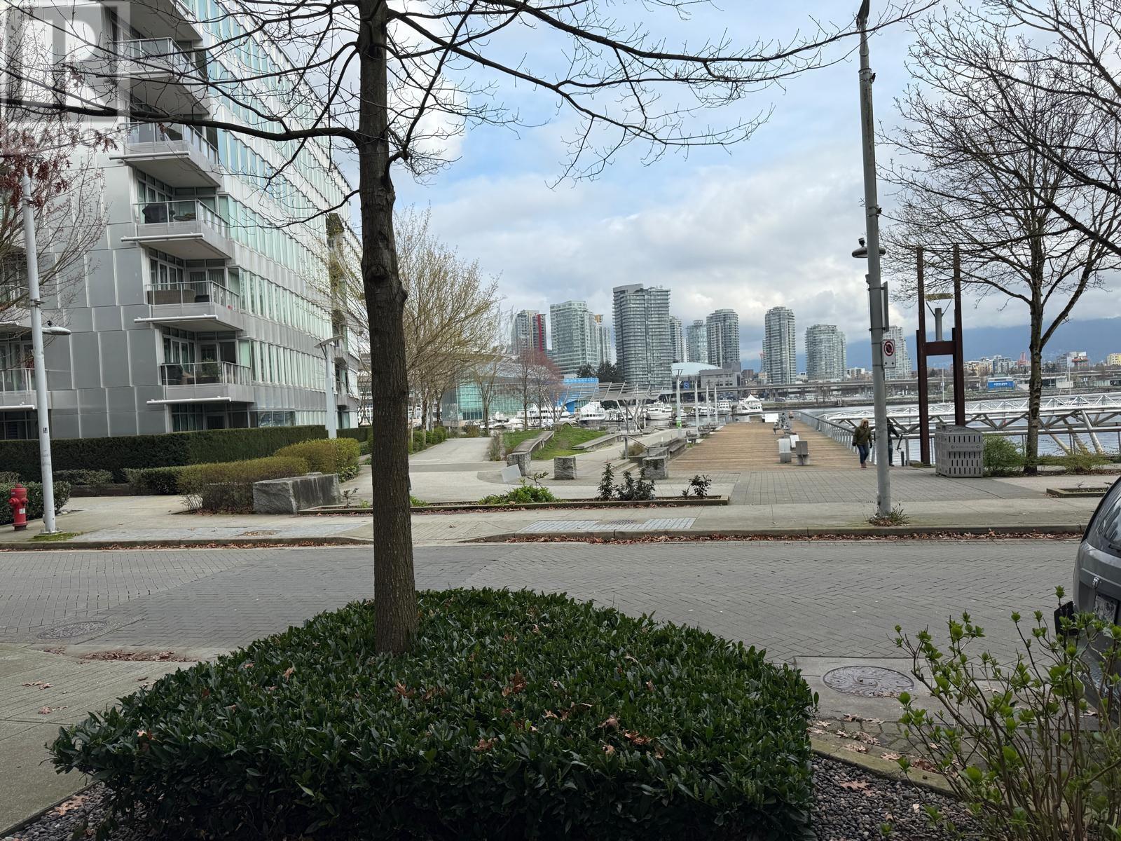 102 138 Athletes Way, Vancouver, British Columbia  V5Y 0B5 - Photo 11 - R2975712